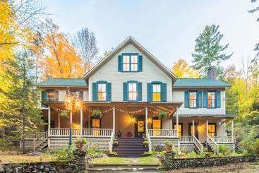 Snow Goose Bed And Breakfast