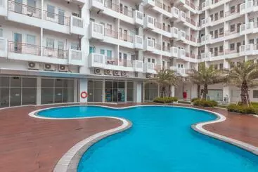 Albergue Sentul Tower By Oyo Rooms