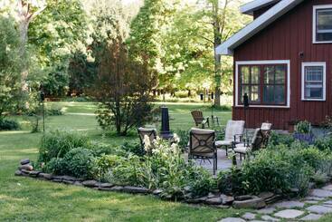 קוטג'' Wellnesste Lodge And Cabin Rentals