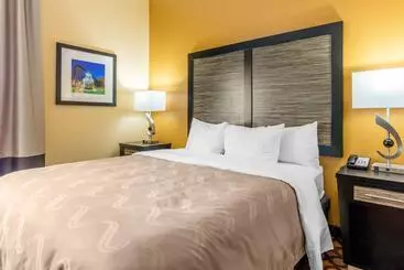 هتل Quality Inn & Suites Montgomery East Carmichael Rd