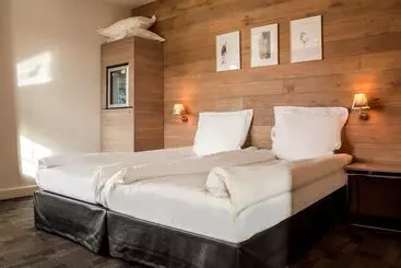 ホテル Logis Hôtel Restaurant La Rochette