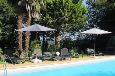 ホテル Logis Deshors Foujanet