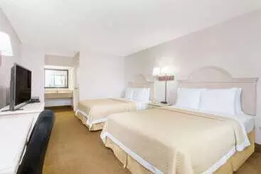 호텔 Days Inn & Suites By Wyndham Navarre Near Beaches Hurlburt