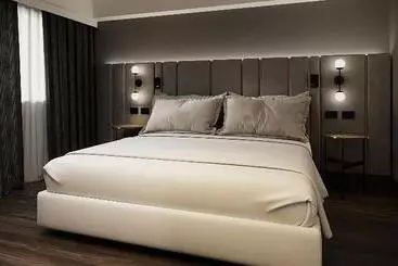 فندق NH Santiago del Estero