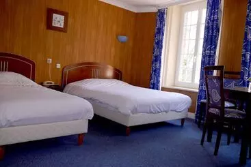 호텔 Logis Hôtel Du Commerce