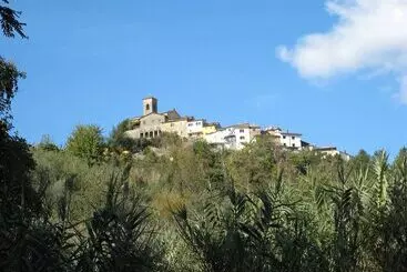 Cottage In Marliana With Garden