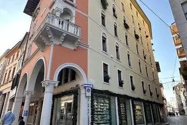 ベッドアンドブレックファースト Dimora Del Teatro