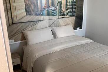 مبيت وإفطار The Lux