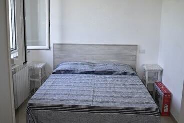 Nocleg ze śniadaniem Da Nonna Laura Al Circeo