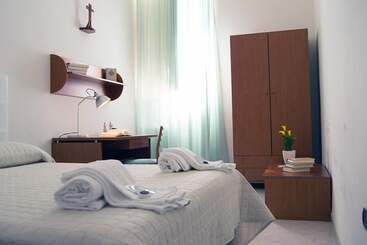 Pensjonat Centro Di Spiritualità Madonna Della Nova