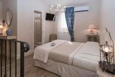 پانسیون Pistoia Luxury Suite