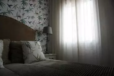 هتل Rompeolas Playa