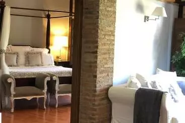 فندق ريفى Ruta Imperial