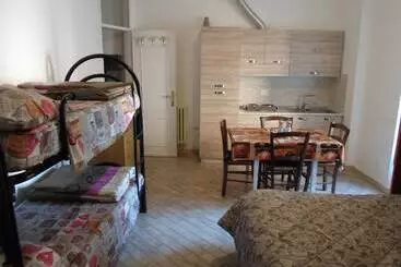 ベッドアンドブレックファースト Il Volto Del Lago Rooms And Apartments