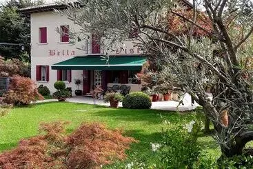 ベッドアンドブレックファースト Locanda Bellavista