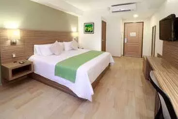 בית מלון כפרי Wyndham Garden Monterrey Valle Real