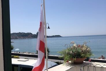 פונדק Villa Shelley Boutique