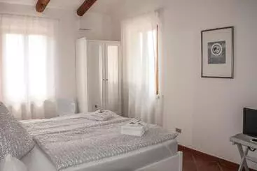 تختخواب و صبحانه Calmancino Delle Selve