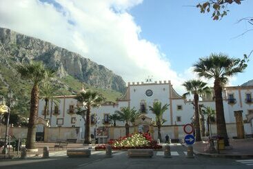 مسافرخانه Cinisi Rooms