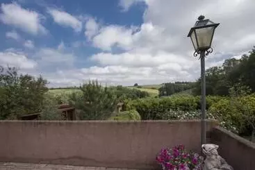 Maaseutuhotelli Tenuta De Fanti Agriturismo