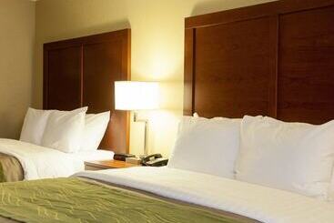 فندق Quality Inn & Suites I40 East