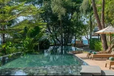 Khaolak Wanaburee Resort   Sha Extra Plus