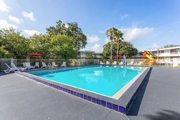 هتل Baymont by Wyndham Orlando Lake Buena Vista South