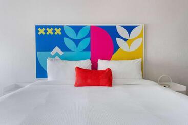 Отель Developer Inn Maingate, A Baymont By Wyndham