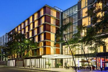 هتل Vienna House by Wyndham Andel's Prague