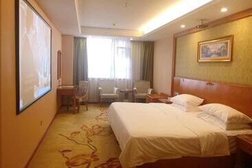Vienna Hotel Huizhou Chenjiang Avenue