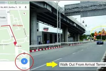 Hotelli Phuket Airport Suites & Lounge Bar