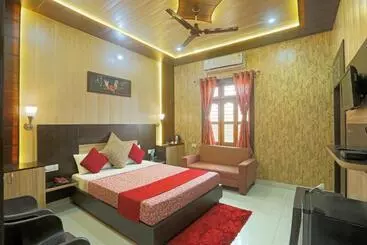 هتل Bundeli Farm Resort & Banquet Orchha