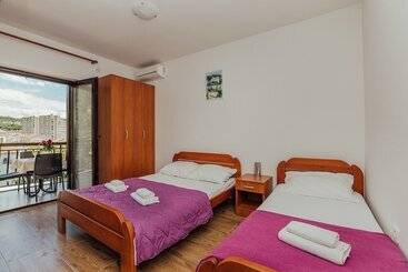 بنسيون Apartments Bonaca Igalo