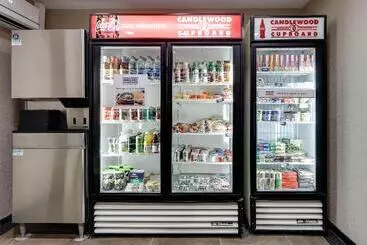 בית מלון כפרי Candlewood Suites Salina, An Ihg