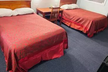 Отель Executive Inn