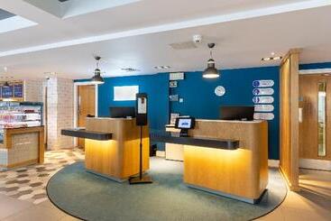 هتل Holiday Inn Express Aberdeen City Centre, An Ihg