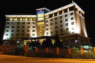 هتل Intercity Caxias Do Sul