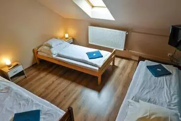 Aamiaismajoitus (B&B) Korona Panzió