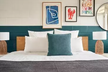 Hotel Peterborough House