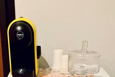 Pensjonat Five Rooms Brolo