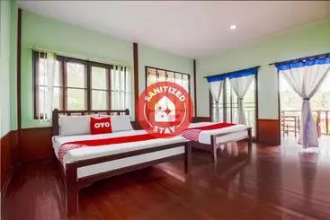 Hotel Oyo 1026 The House Amphawa