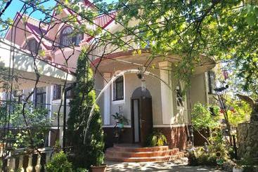 پانسیون Lorena