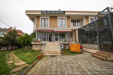 민박 Sea House