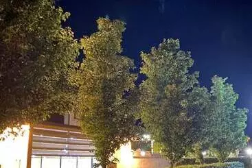 Country Gardens Motel