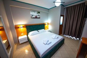 פנסיון Green House Ksamil