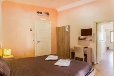 Bed and Breakfast Rooms Gli Arcangeli   Affitti Brevi Italia