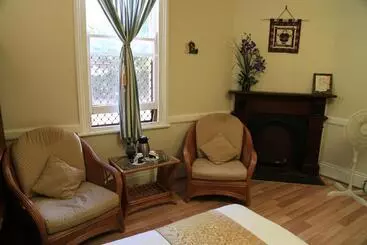 ペンション Pure Land Guest House