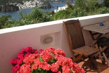 Bed and Breakfast Villa Pina