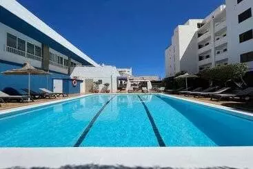 آپارتمان‌های توریست‌ها Apartamentos Cel Blau