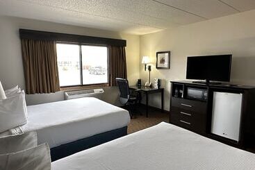 ホテル Americinn By Wyndham Menominee